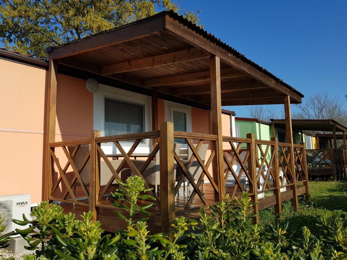 Naturist Mobile Homes Eden In Fkk Ulika Poreč Kültér fotó